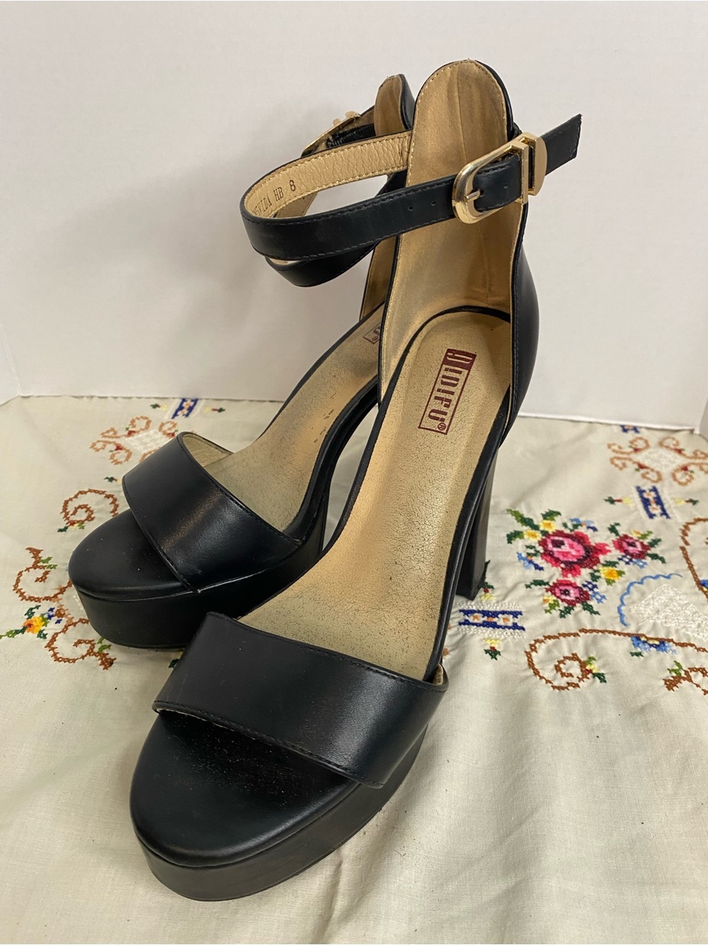 IDIFU Sabrina Platform Heels. Black PU, with open-toe, ankle strap & gold buckle